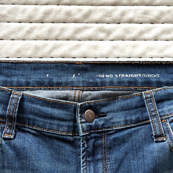 Old Navy Boyfriend Straight Jeans Sz 12 Regular Mid Rise Blue Denim - Picture 5 of 7